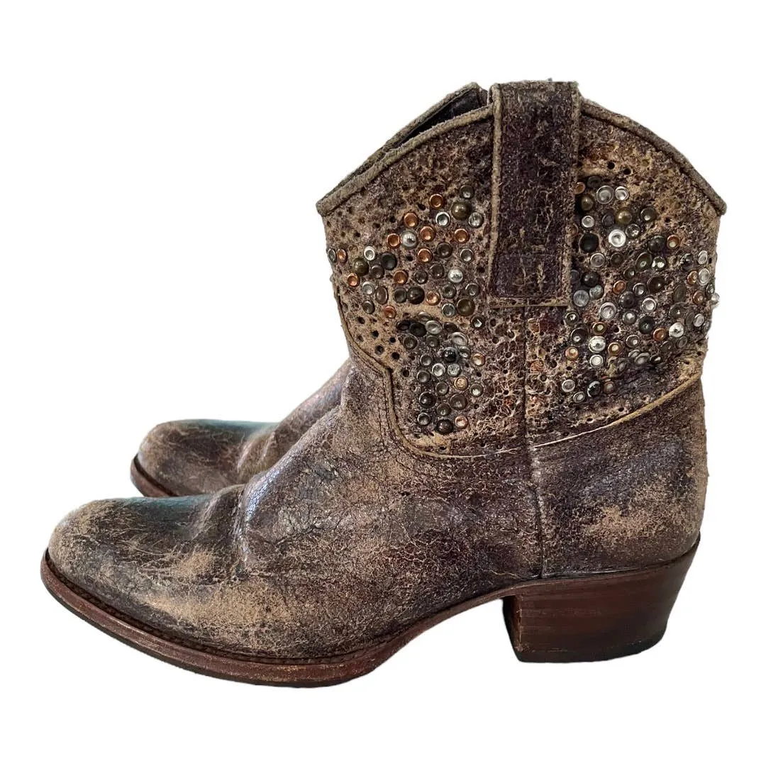 Frye Sendra Deborah Studded Distressed Boots Booties Size 7