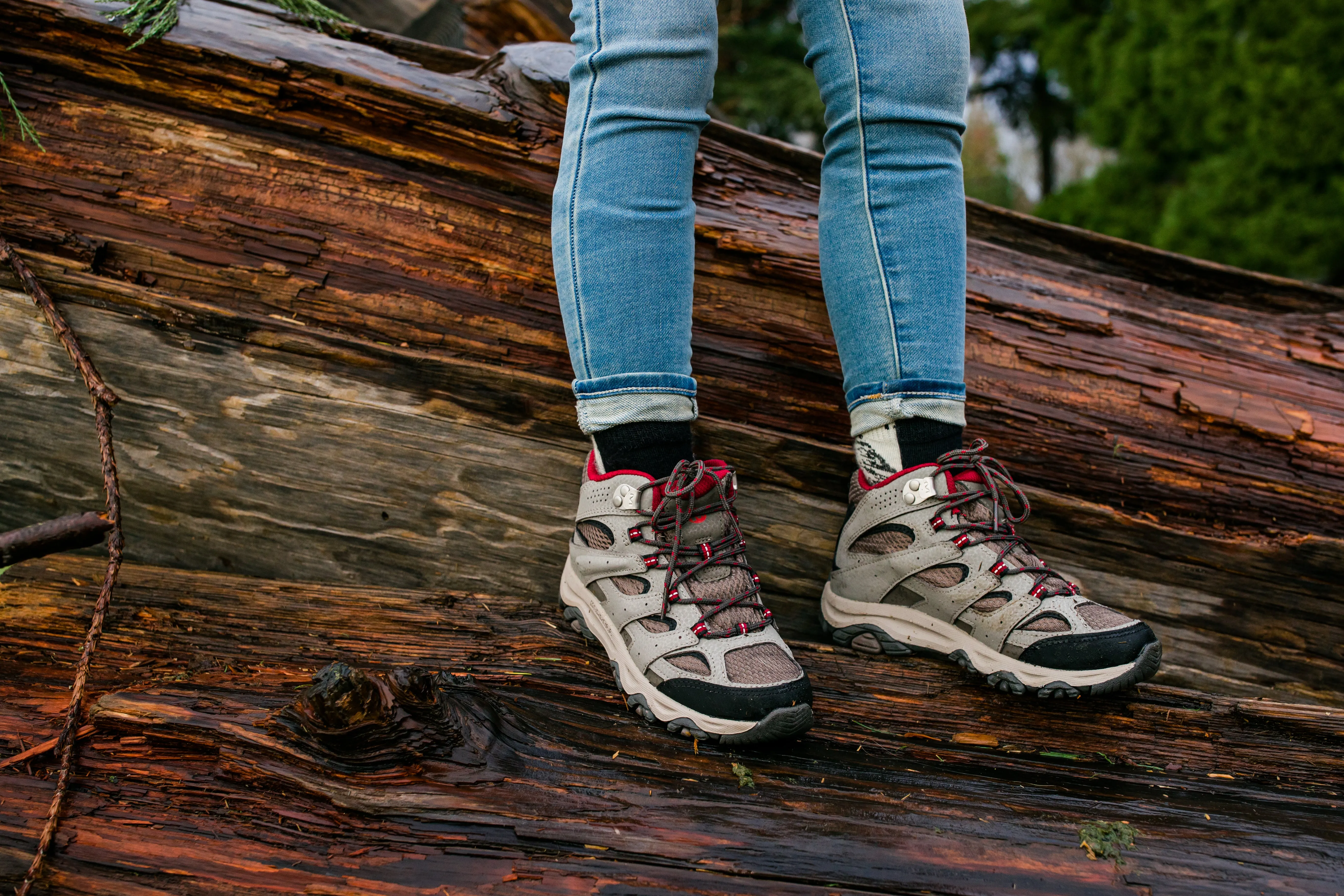 Merrell Kids Moab 3 Waterproof Mid Trail Boots (Boulder/Red) (UKJ11-UK6)