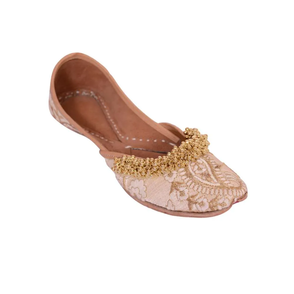 Powder Pink Hand-Embroidered Silk Jutti | Elegant And Ethnic Look